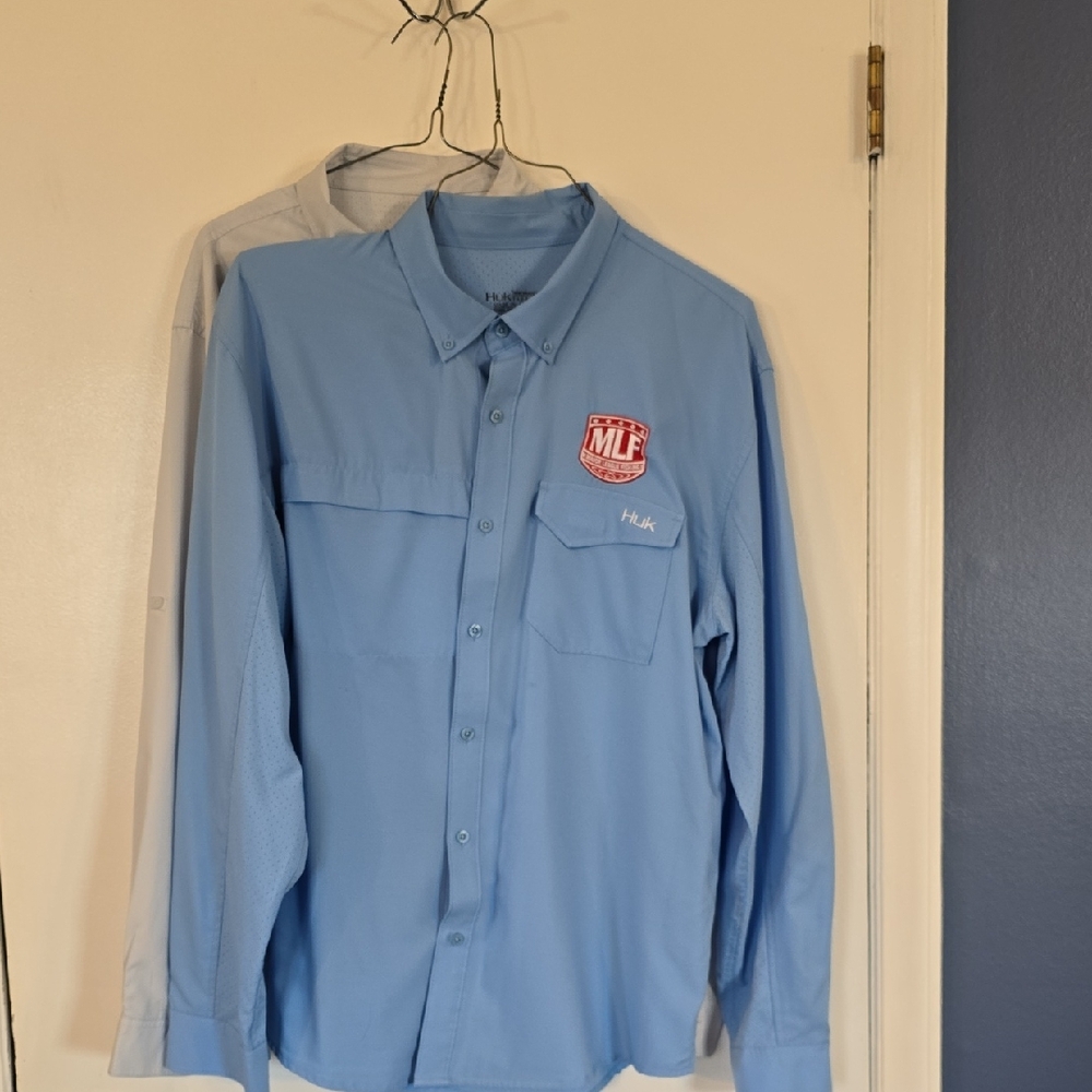 Huk Men's Light Blue Casual Button Down Shirt